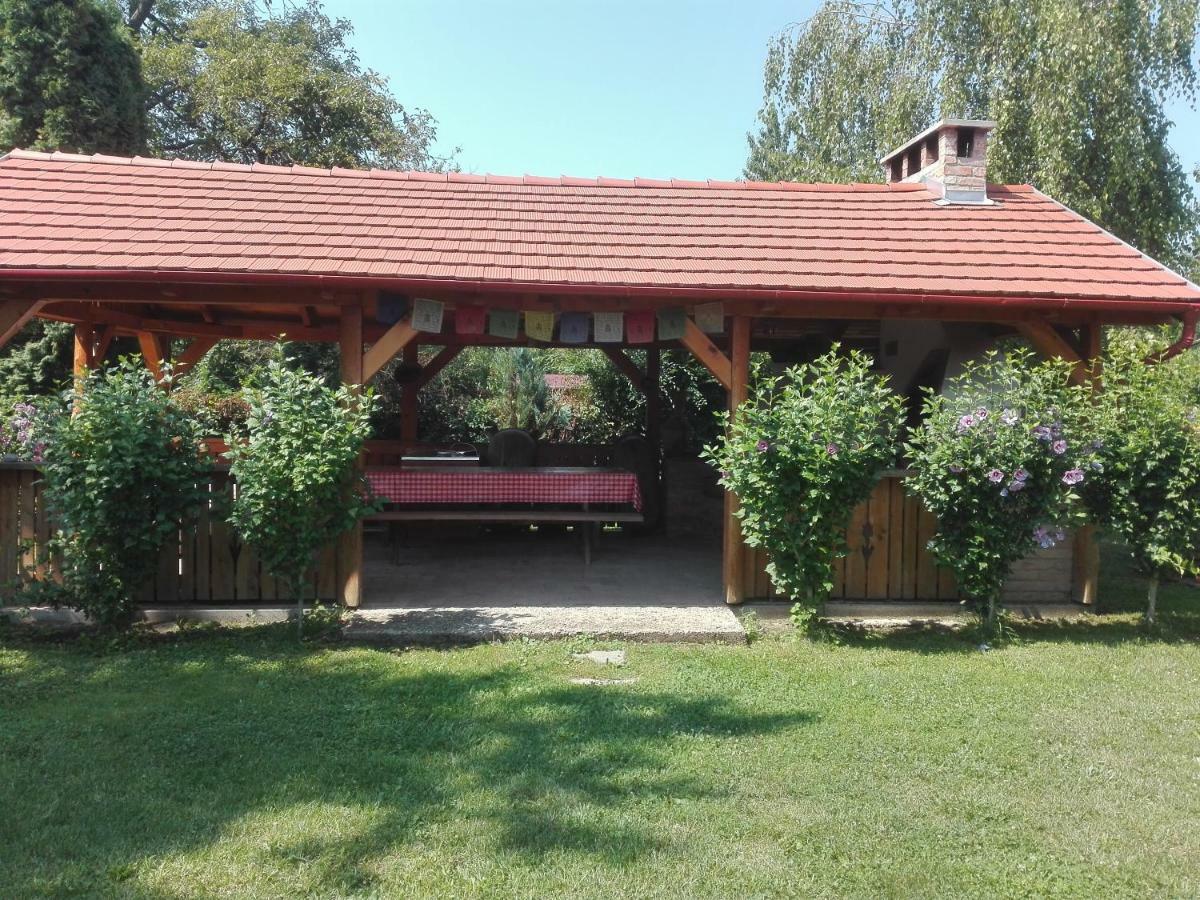Zergeboglar Vendeghaz Villa Szilvasvarad Bagian luar foto